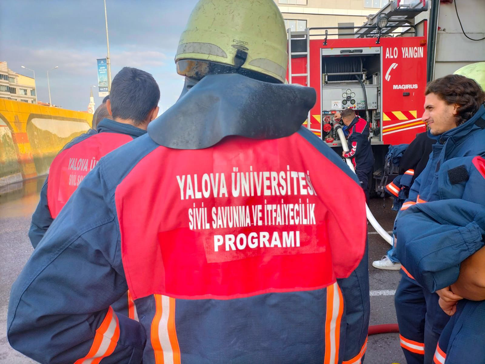 Yalova Belediyesi, Geleceğin İtfaiyecilerini Uygulamalı