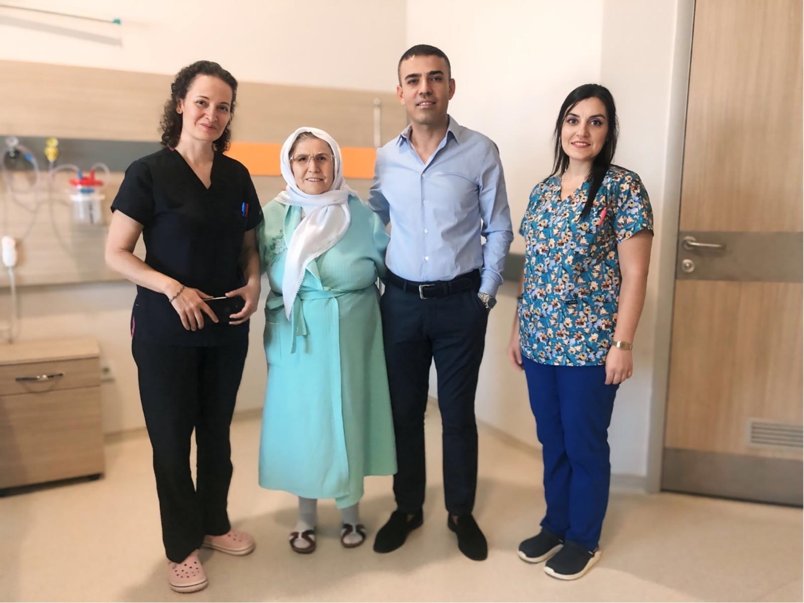Yalova Eğitim ve Araştırma Hastanesi’nde Başarılı Laparoskopik Ameliyatı