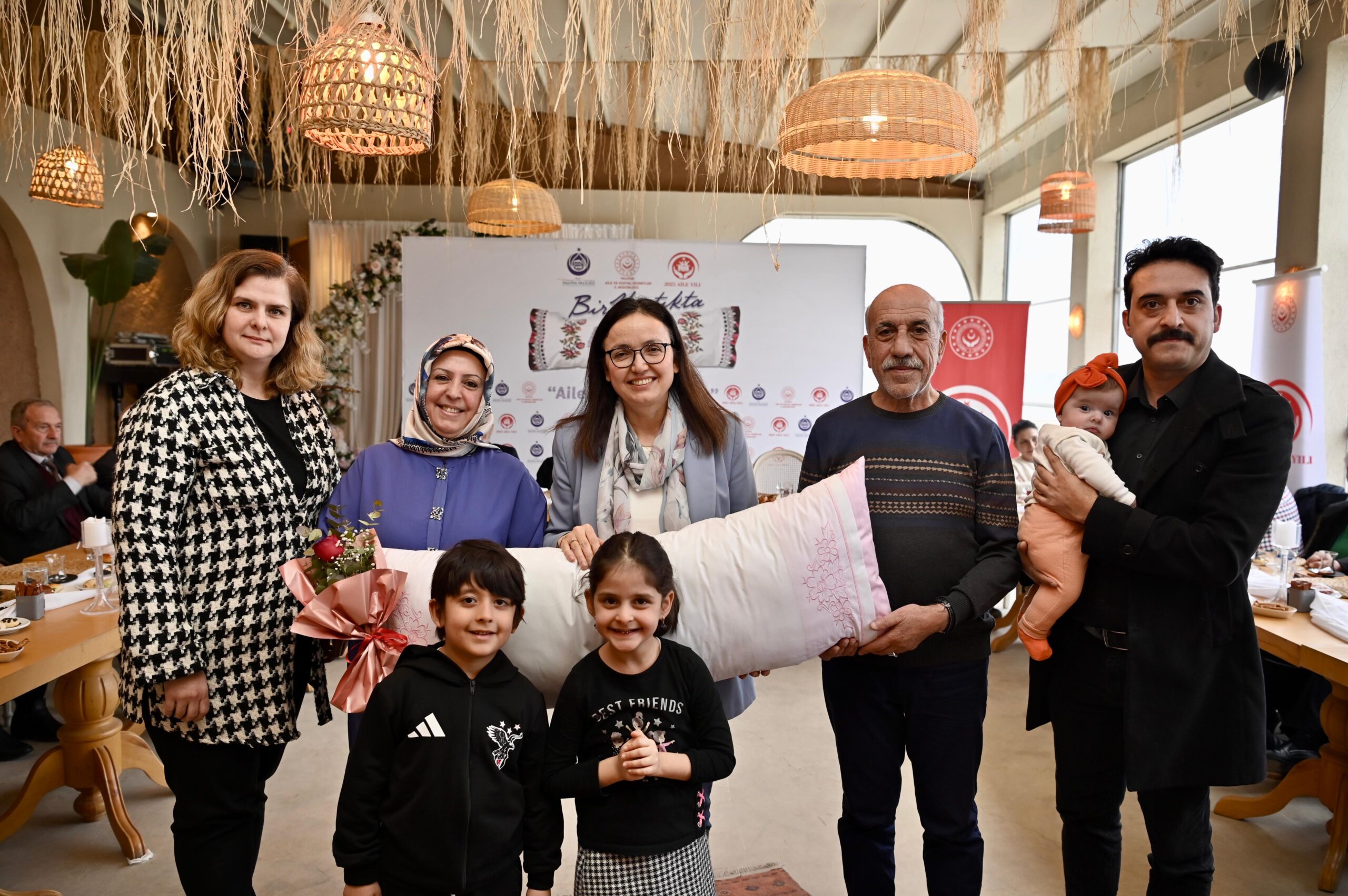 Yalova’da “Bir Yastıkta 40 Yıl” Programı Düzenlendi