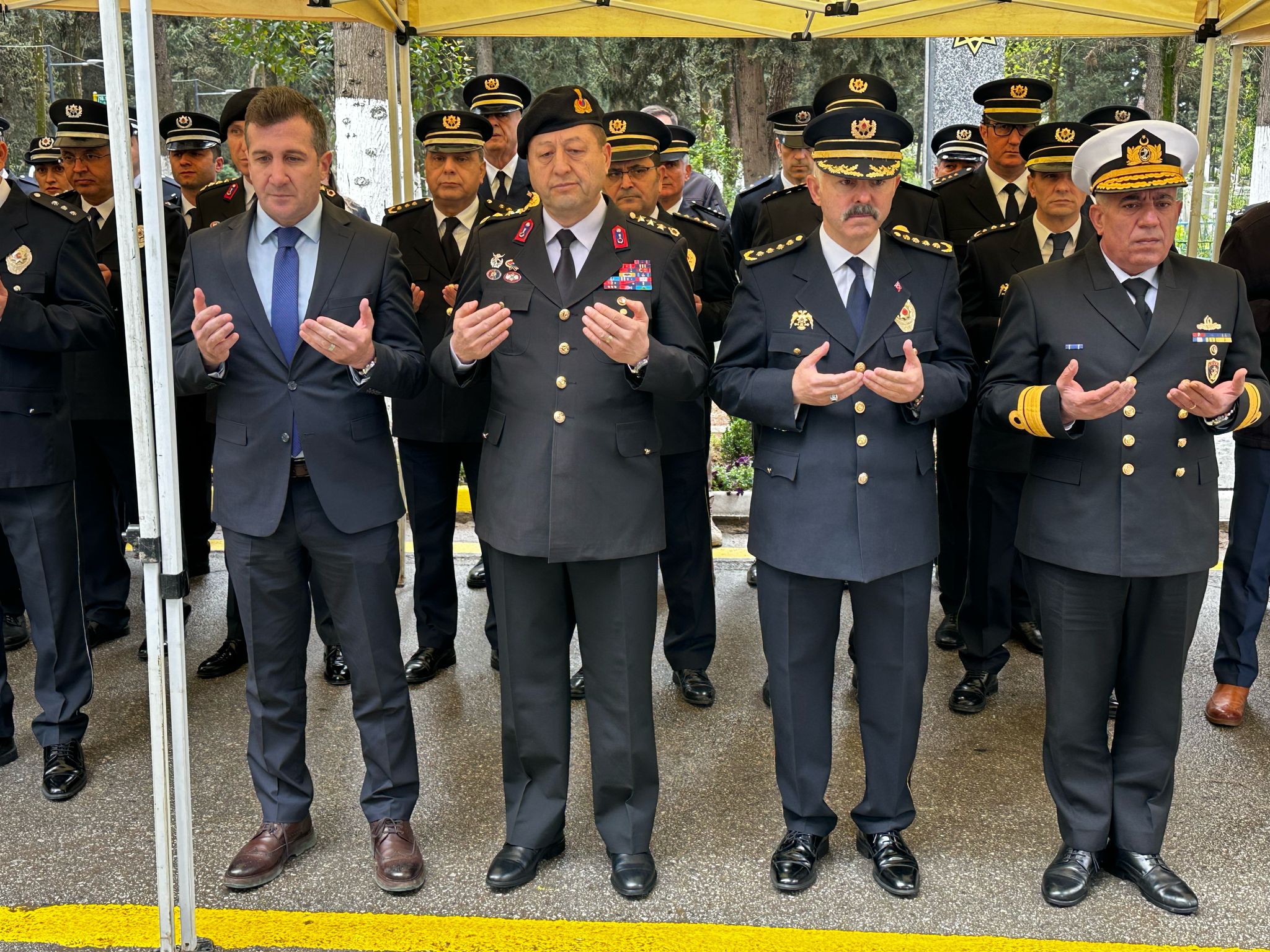 Türk Polis Teşkilatı’nın 180. Yılında Yalova’da Şehitlere Vefa