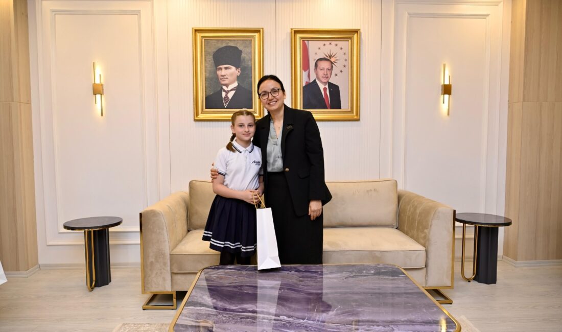 Yalova Valisi Dr. Hülya