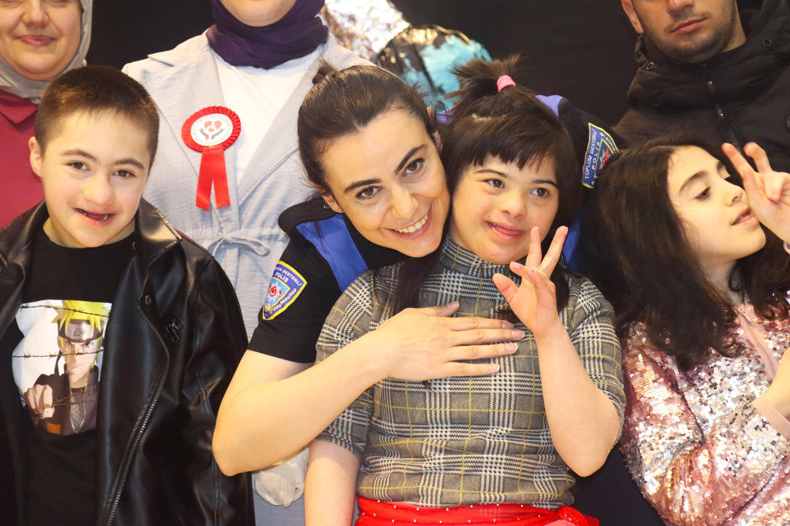 Yalova İl Emniyet Müdürlüğünden Engelliler Haftasına Anlamlı Destek