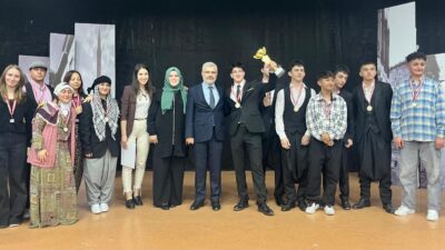 Genç Yetenekler Tiyatro Sahnesinde Buluştu