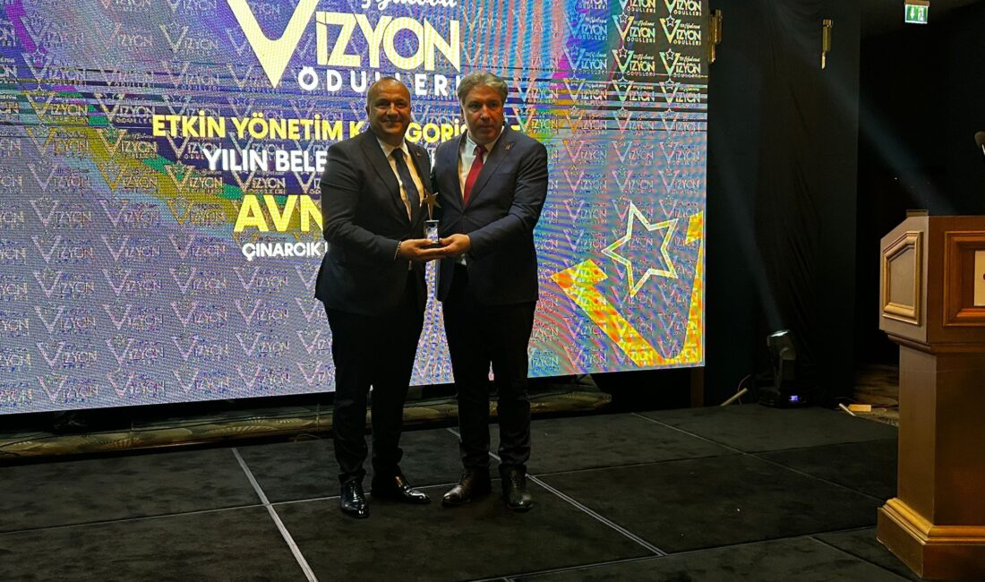 Çınarcık Belediye Başkanı Avni