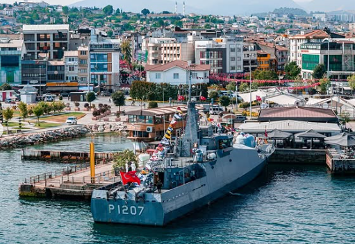 Yalova Protokolünden TCG Tekirdağ Gemisine Ziyaret