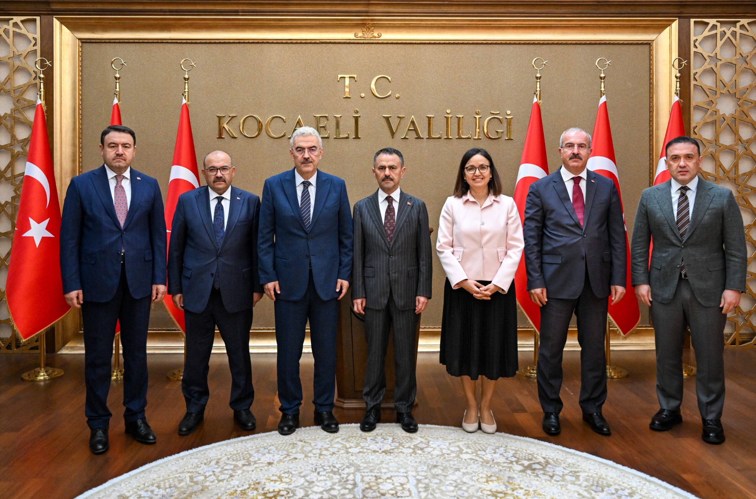 Vali Dr. Hülya Kaya, Düzensiz Göçle Mücadele Toplantısına Katıldı