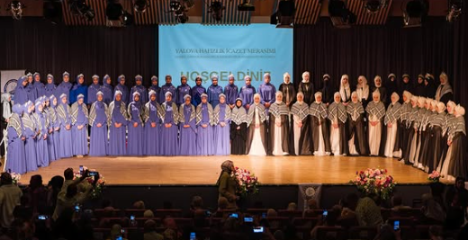 Vali Dr. Hülya Kaya,