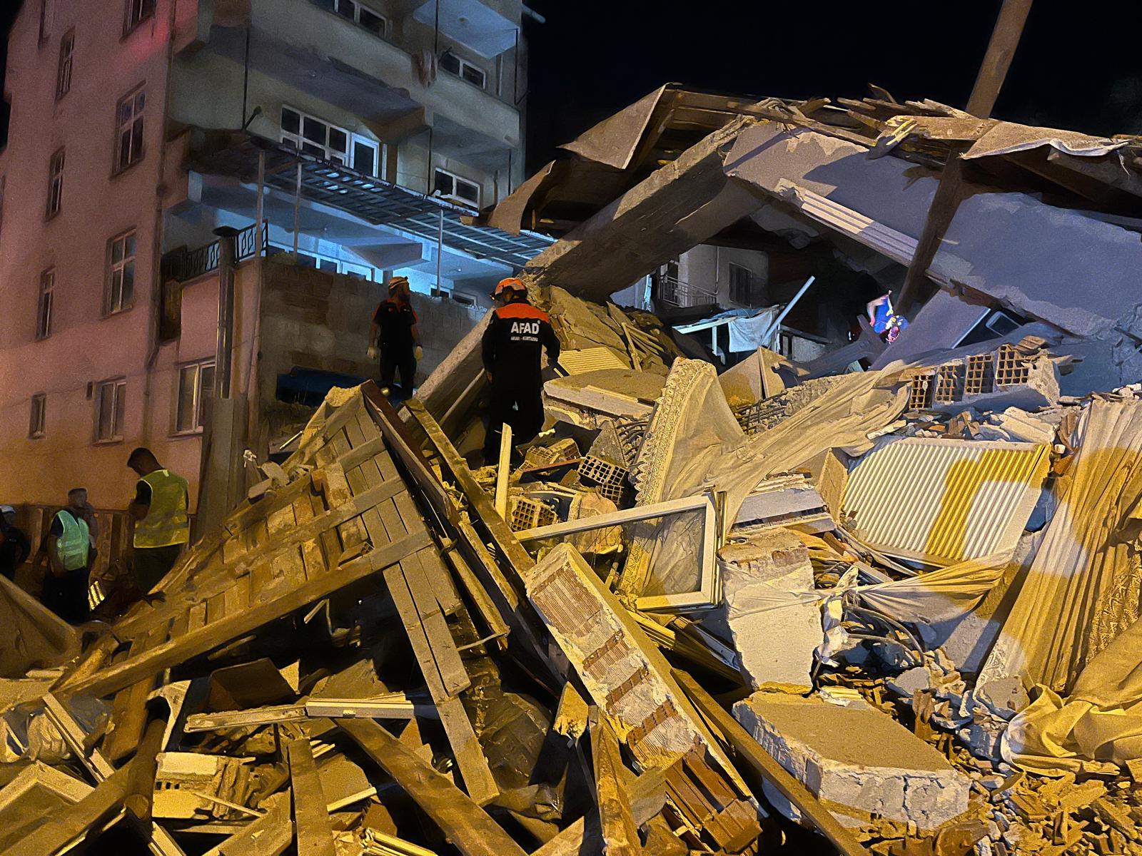 AFAD’dan Sındırgı Depremine İlişkin Açıklama: 237 Artçı Deprem Kaydedildi