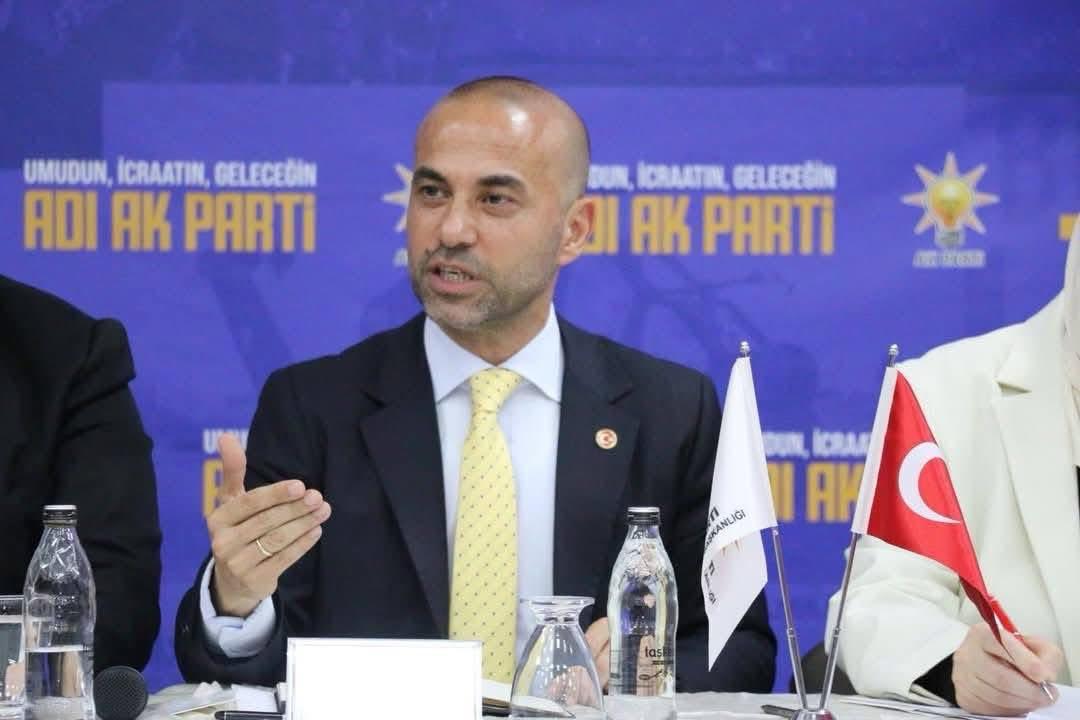 AK Parti Yalova İl Başkanı Umut Güçlü’den CHP Genel Başkanı Özgür Özel’e Sert Sözler