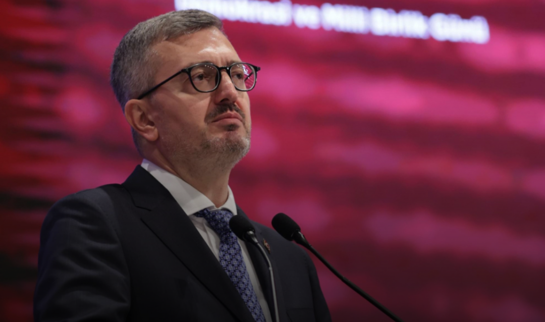 İletişim Başkanı Burhanettin Duran,