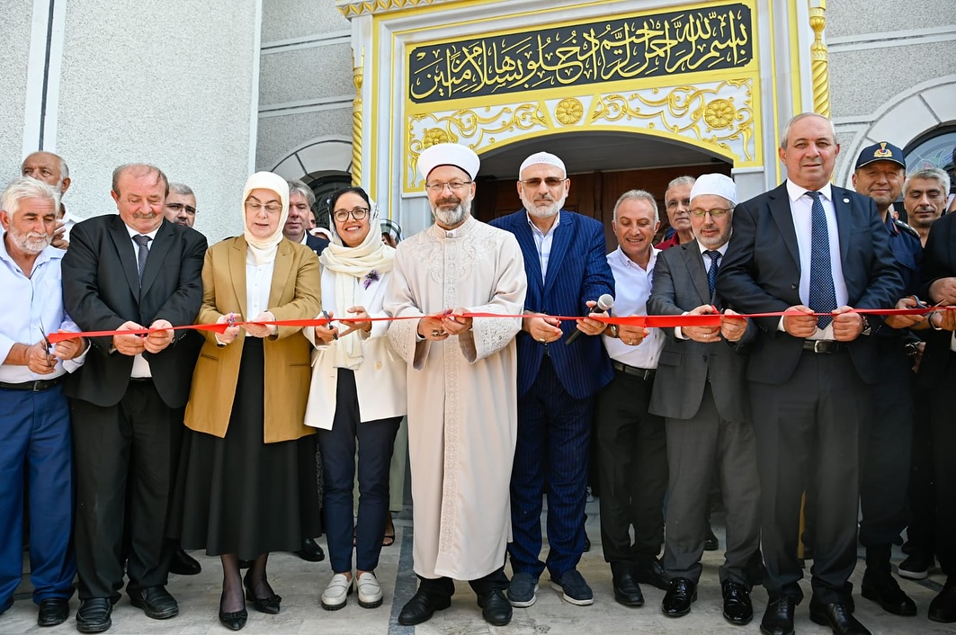 Yalova’da Esenköy Yeni Merkez Camii Açıldı