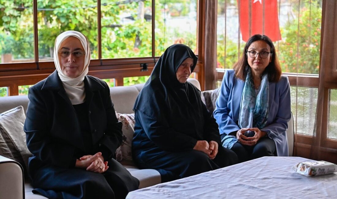 Yalova Valisi Dr. Hülya