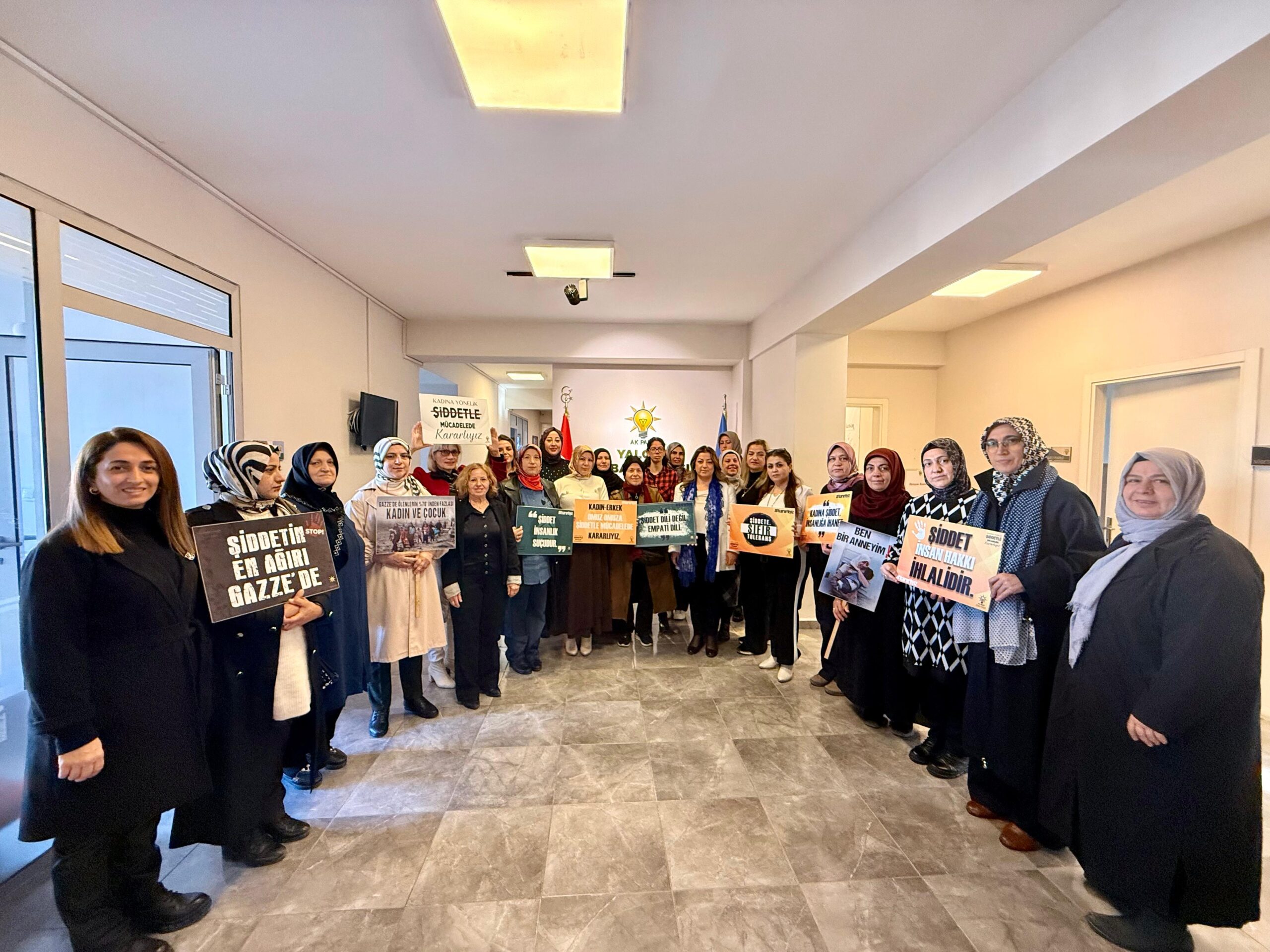 AK Parti Kadın Kolları’ndan 25 Kasım Mesajı: “Kadına Yönelik Şiddete Karşı Sıfır Tolerans”