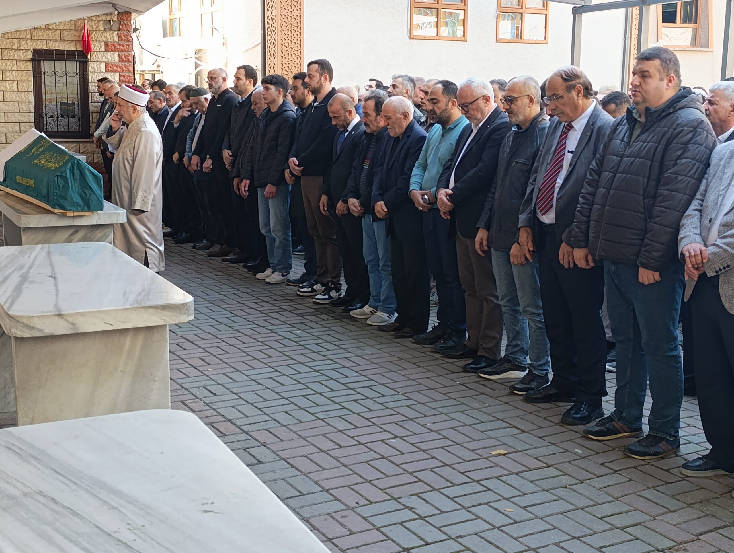 Adem Saruhan’ın Babası Mehmet Saruhan Son Yolculuğuna Uğurlandı