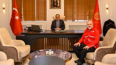 &nbsp; Yalova Valisi Ahmet Hamdi