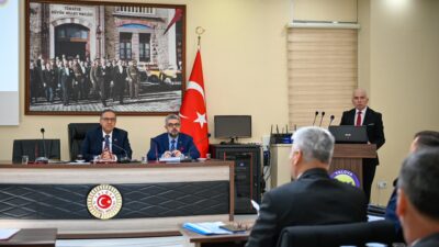 Yalova Valisi Dr. Ahmet Hamdi