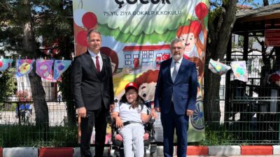 Ziya Gökalp İlkokulu Bahçesi Çocuk