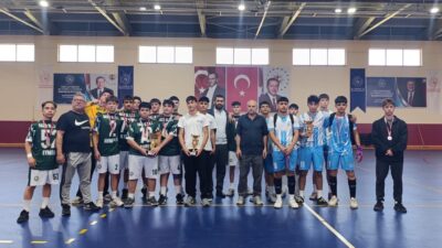 Yalova’da düzenlenen Okul Sporları Basketbol