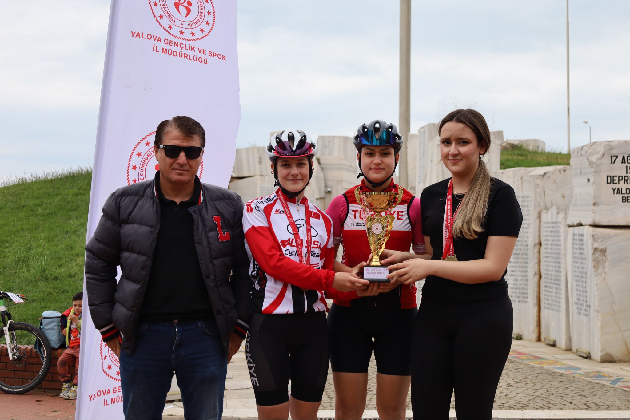 Okul Sporları Bisiklet Müsabakaları Yalova’da Tamamlandı