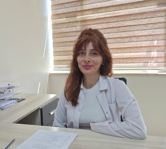Altınova Devlet Hastanesinde görevli