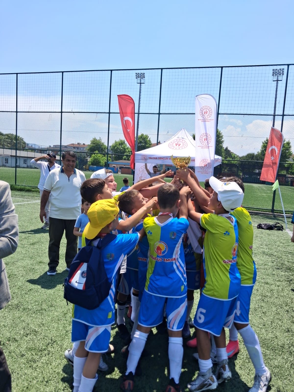 İlkokul Minikler Futbol Şenliği Süper Finali Tamamlandı
