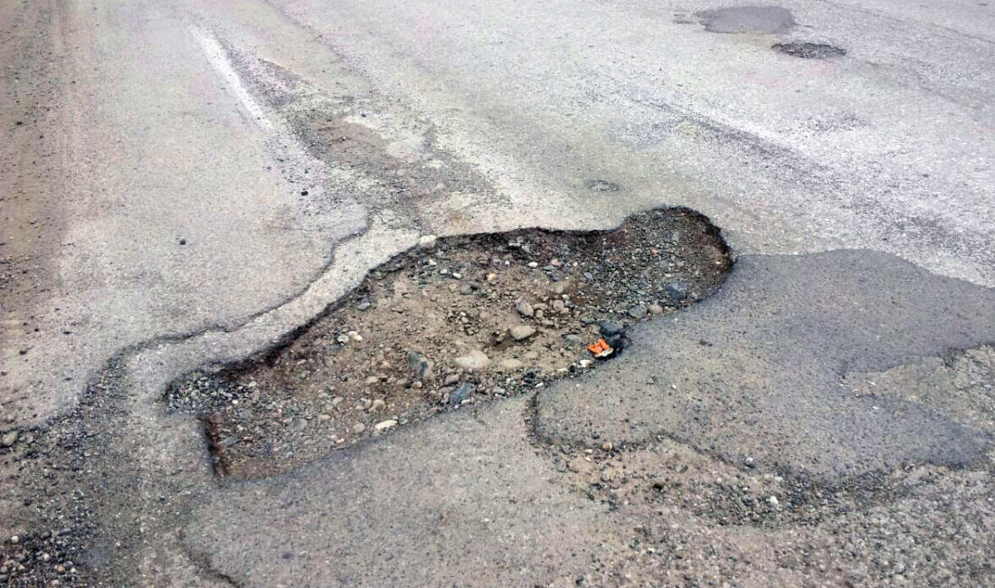 Yalova’da Bakımsız ve Çukurlu Yollar Araç Sahiplerini Bezdirdi