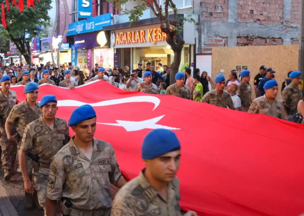 Yalova’da 15 Temmuz Demokrasi ve Milli Birlik Günü Anma Programı Düzenlendi