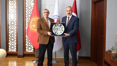 Yalova Üniversitesi Rektör Yardımcısı Prof.